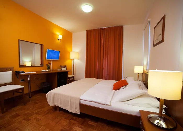 Hotel Manora