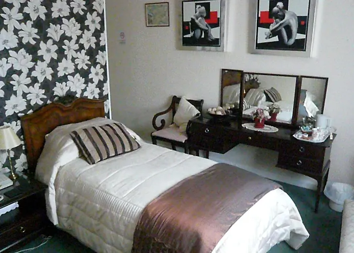Meryan House Hotel