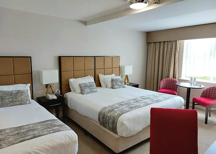 Menlo Park Hotel