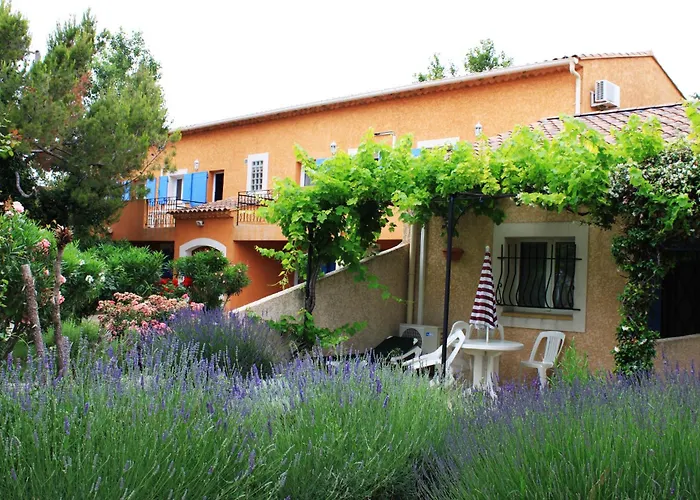 Appart'Hotel Festival Sud Aqua - Avignon Tgv