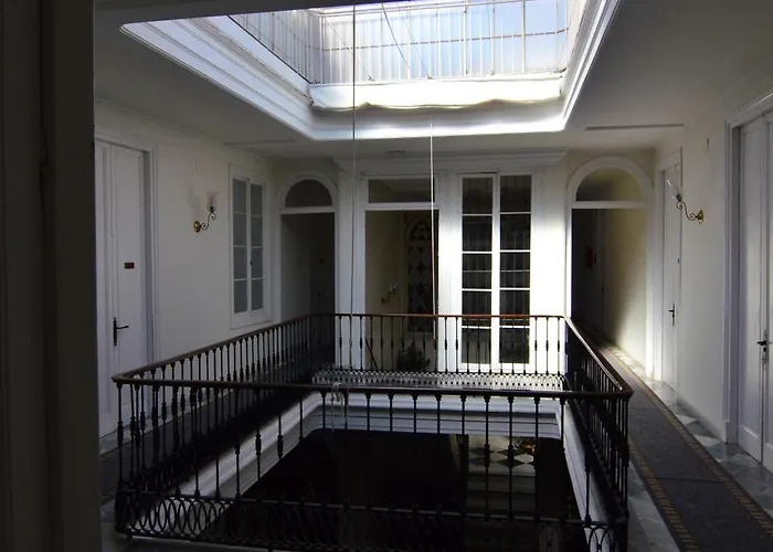 Nuevo Hotel