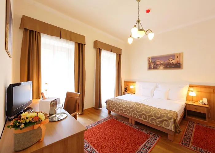 Hotel Historia & Historante