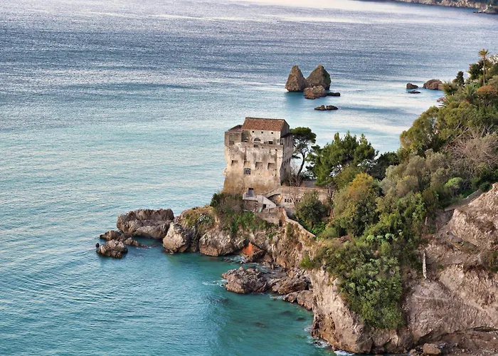 Lloyd'S Baia Hotel