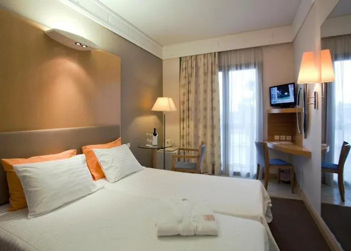 Central Hotel