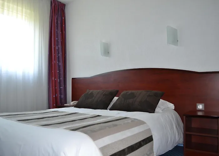 Logis Hôtel Fontaine