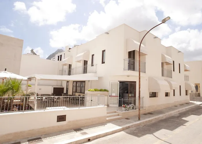 Alaba Hotel
