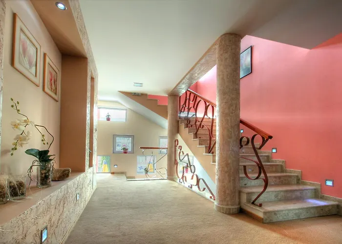 Family Hotel Mania