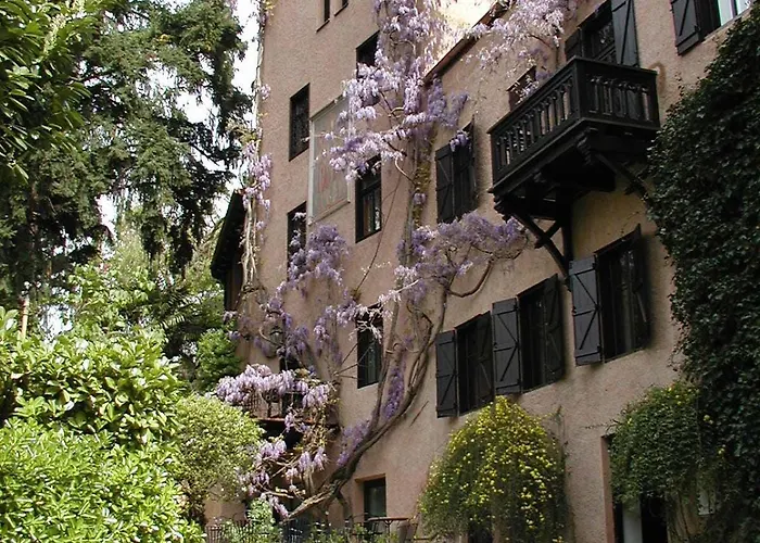 Schloss-Castel Pienzenau - Guestrooms&Apartments - B&B-Hotel&Restaurant