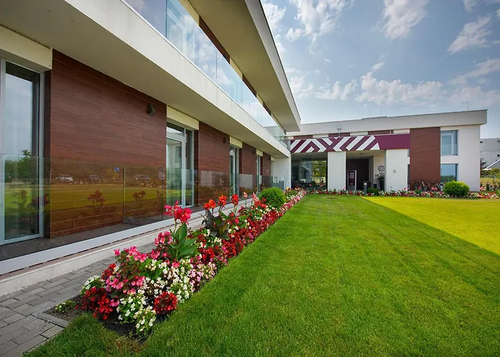 Outlet Hotel Polgar