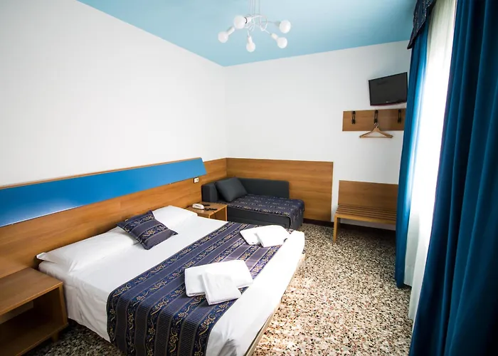 Bluecolors Hotel