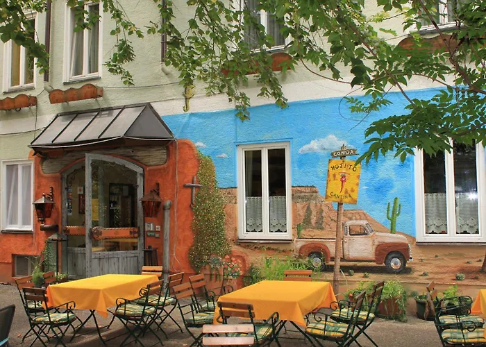 Hotel & Hostel Sandwirt