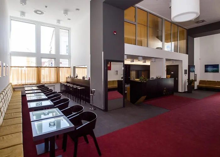 Hotel 99