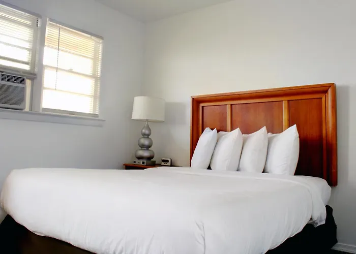 Oceanic Motel