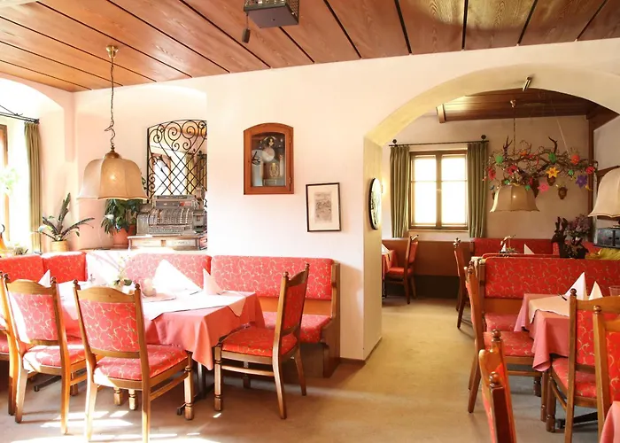 Hotel-Landgasthof Schuster