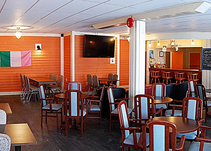 Anchor Inn Hotel And Suites