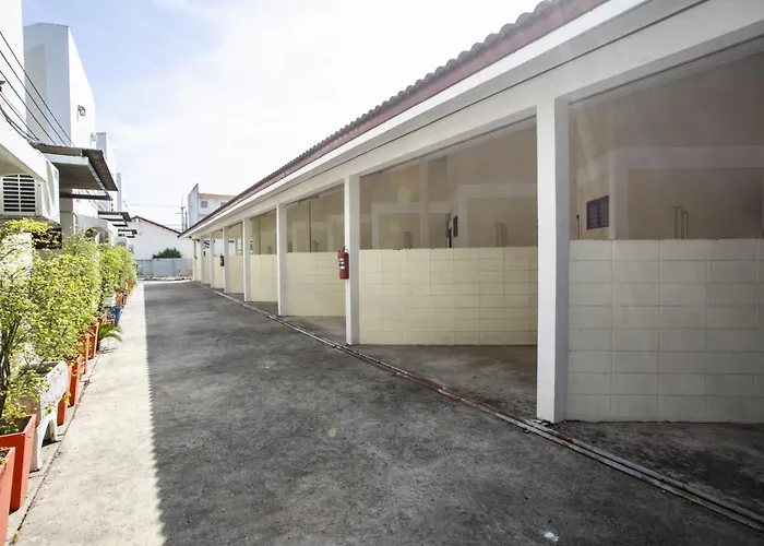 Bualuang Hotel