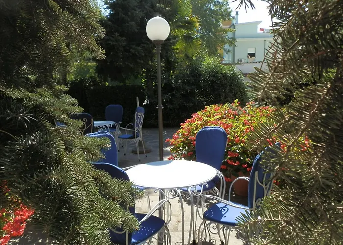 Hotel Nautic B&B