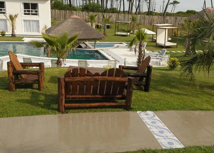 Palmeras Beach Hotel
