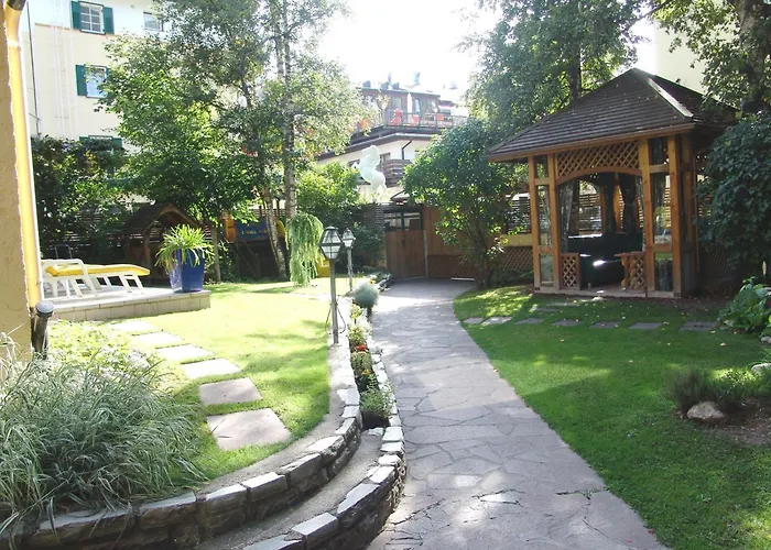 Hotel Cavallino Bianco - Weisses Roessl