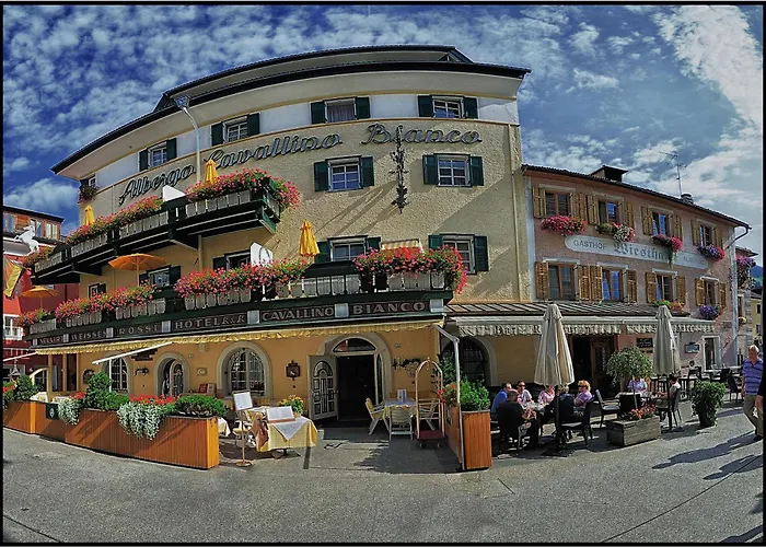 Hotel Cavallino Bianco - Weisses Roessl