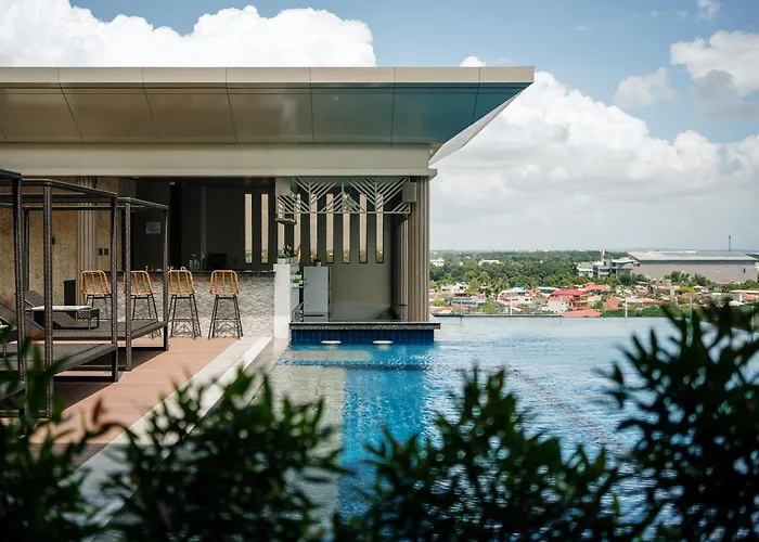 Zuri Hotel