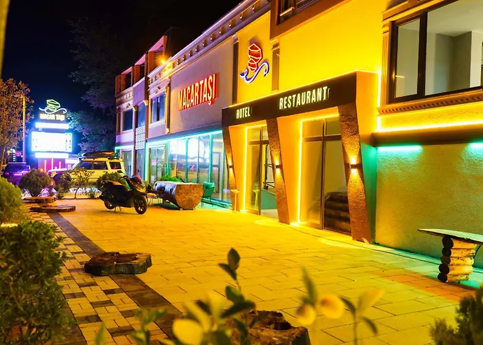 Macartasi Hotel