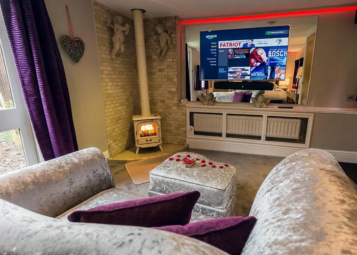 Aphrodites Group - Luxury Hot Tub Suites In Central Lake District!