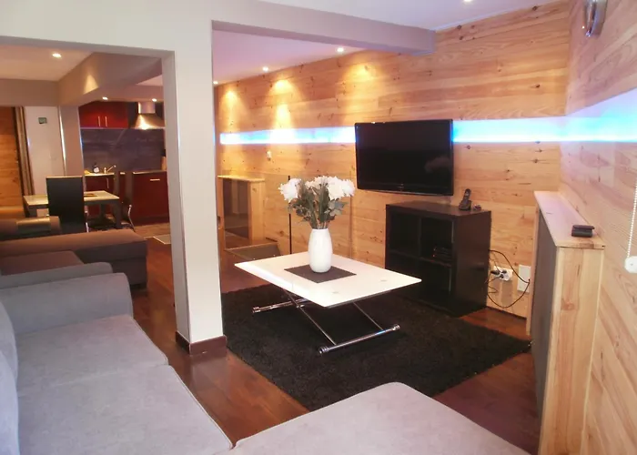Residence Aqualiva à Valberg Piscine privative dans chacun des appartements situé à 20 m des pistes de ski