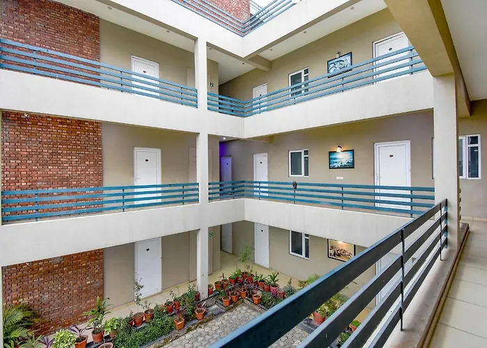Fabhotel G-5 Villa
