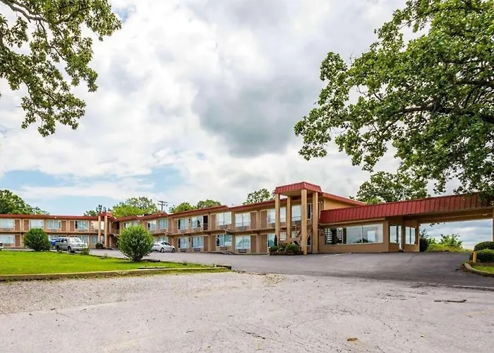 Days Inn By Wyndham Batesville Ar