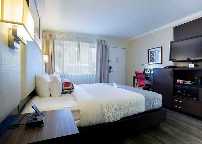 The Palo Alto Inn