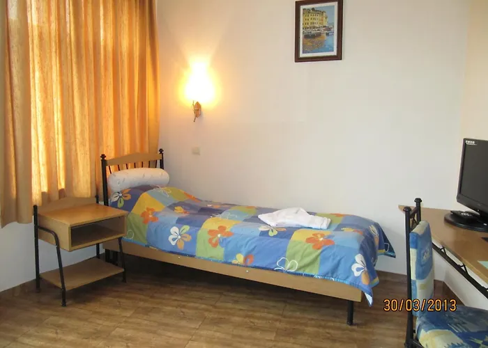 Central Family Hotel