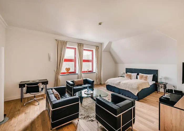 Schloss Ranzow - Kleines Romantik Hotel - Wellness - Golfplatz - Hochzeiten & Feiern