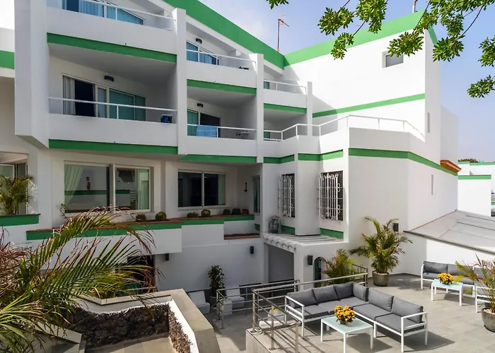 Aparthotel Esquinzo Y Monte Del Mar