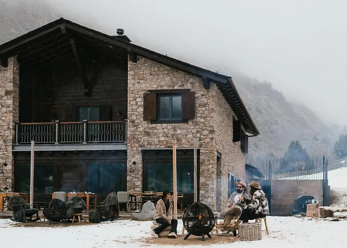 L'Ovella Negra Mountain Lodge