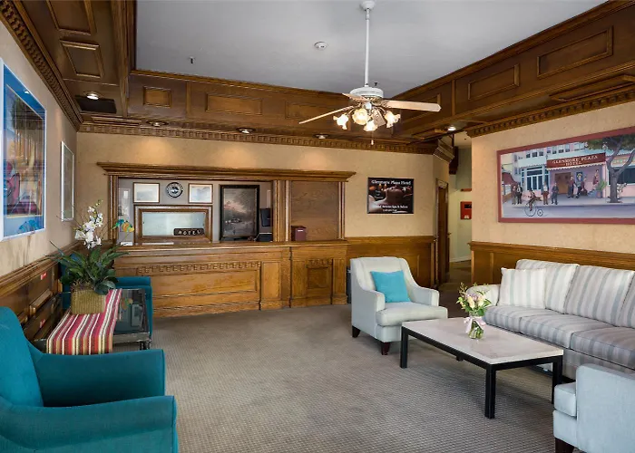 Glenmore Plaza Hotel