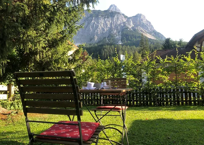 Das Halali - Dein Kleines Hotel An Der Zugspitze