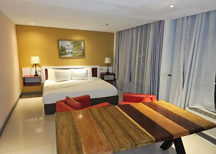 Golden Tree Hotel Belize