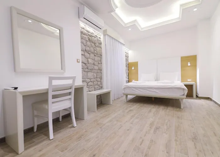 Hotel Rr