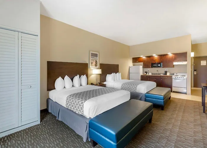 Best Western Naples Plaza Hotel