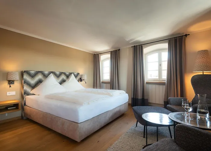 Hotel Gasthof Alte Post Holzkirchen