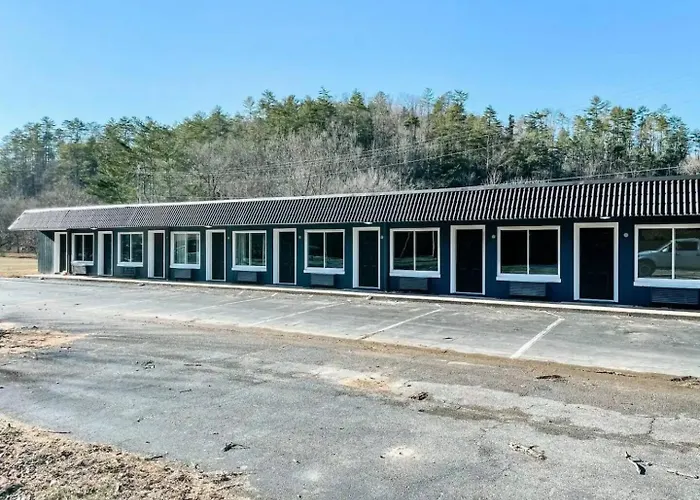 Wildflower Room At The Trailblazer Unit 10