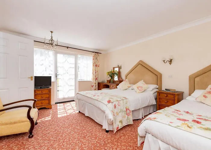 Royal Glen Hotel