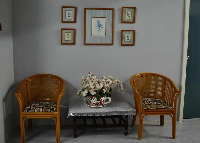 Apek Utama Hotel