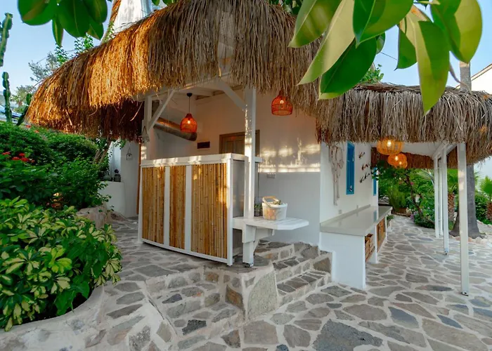 Golden Lighthouse Hotel