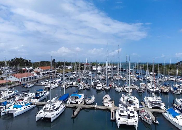 Marina Hotel At Shelter Bay