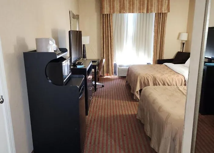 Quality Inn & Suites Somerset