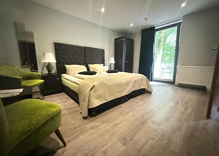 Nella Parkhotel