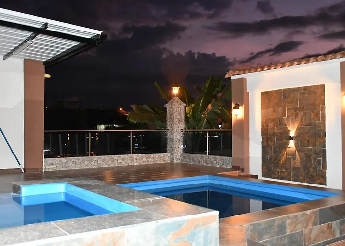 Hotel Oasis Sevilla Valle