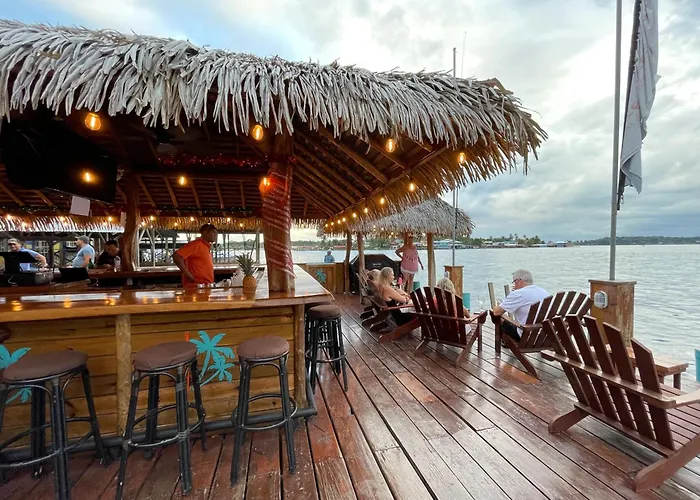 Hotel Bocas Town